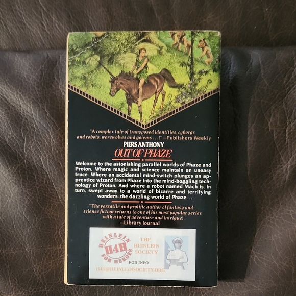 Out of Phaze by Piers Anthony (Book 4 – Apprentice Adept Series) - Picture 2 of 3